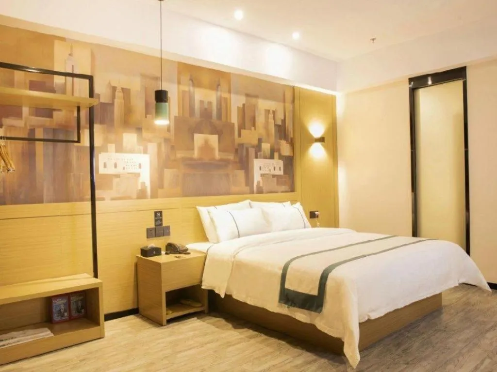 Bed in City Comfort Inn Yangjiang High-tech Zone Pinggang