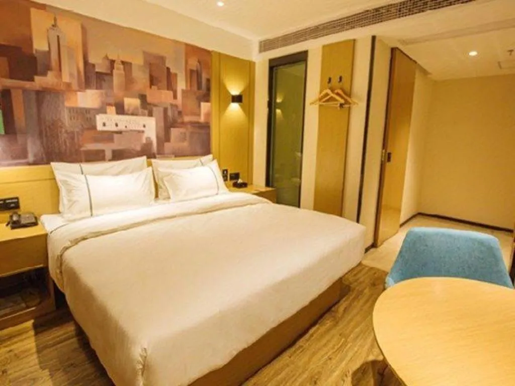 Bed in City Comfort Inn Yangjiang High-tech Zone Pinggang