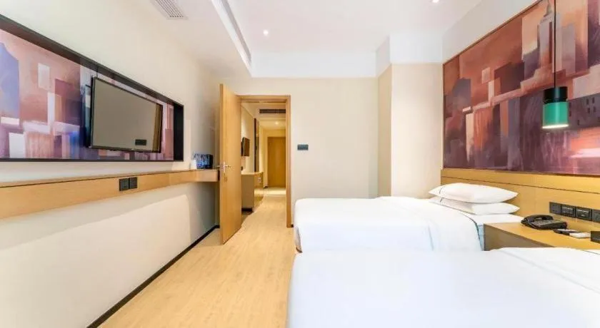 Bed in City Comfort Inn Yangjiang High-tech Zone Pinggang