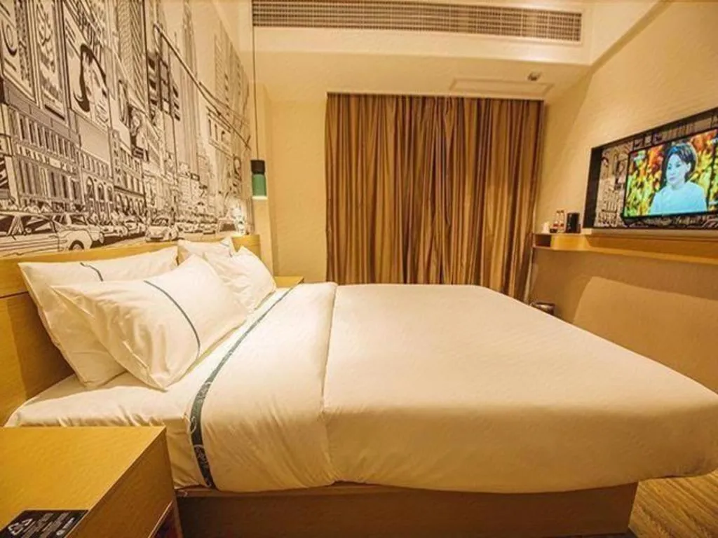 Bed in City Comfort Inn Yangjiang High-tech Zone Pinggang