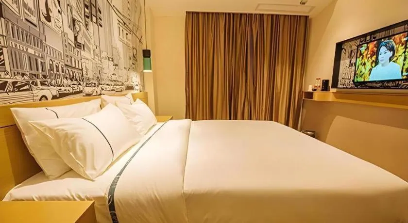 Bed in City Comfort Inn Yangjiang High-tech Zone Pinggang