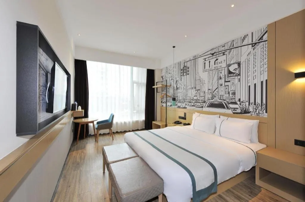 Bed in City Comfort Inn Chengdu Transportation Technical College Traditional Chinese Medicine