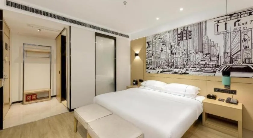 Bed in City Comfort Inn Chengdu Transportation Technical College Traditional Chinese Medicine