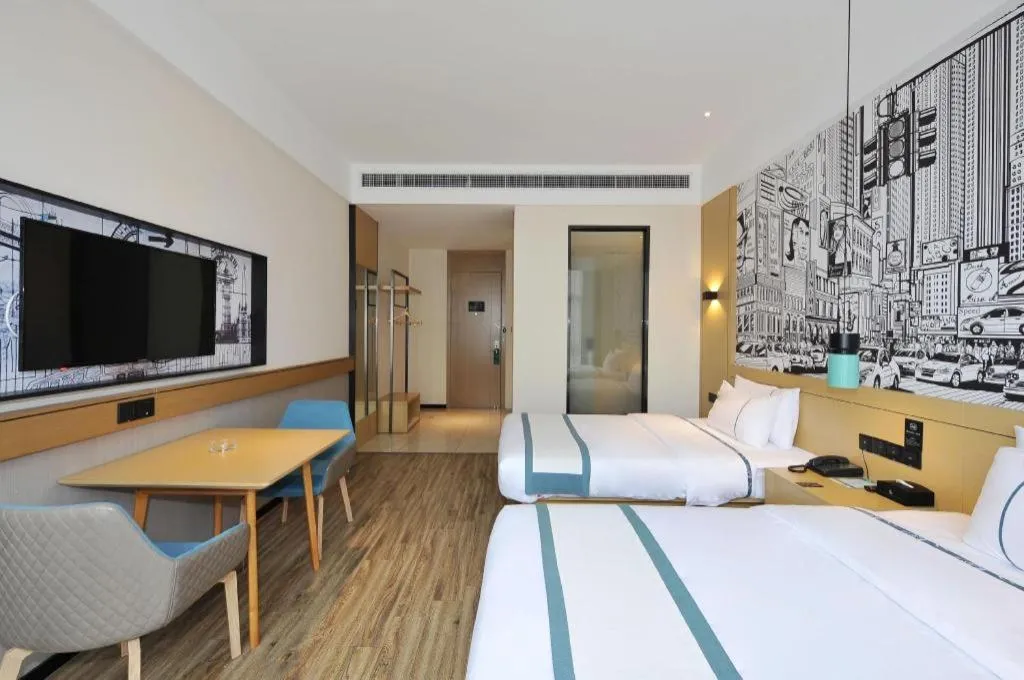 Bed in City Comfort Inn Chengdu Transportation Technical College Traditional Chinese Medicine