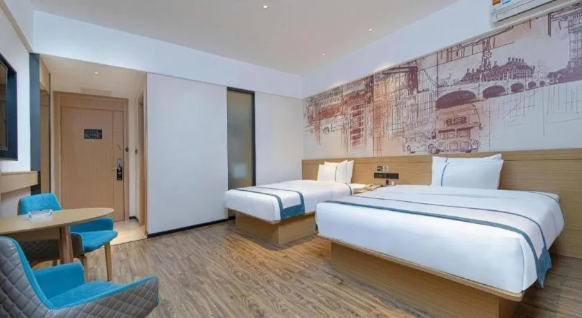 Bed in City Comfort Inn Chengdu Transportation Technical College Traditional Chinese Medicine