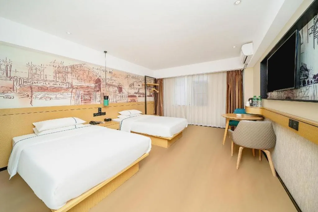 Bed in City Comfort Inn Dali High-speed Railway Station Erhai Park