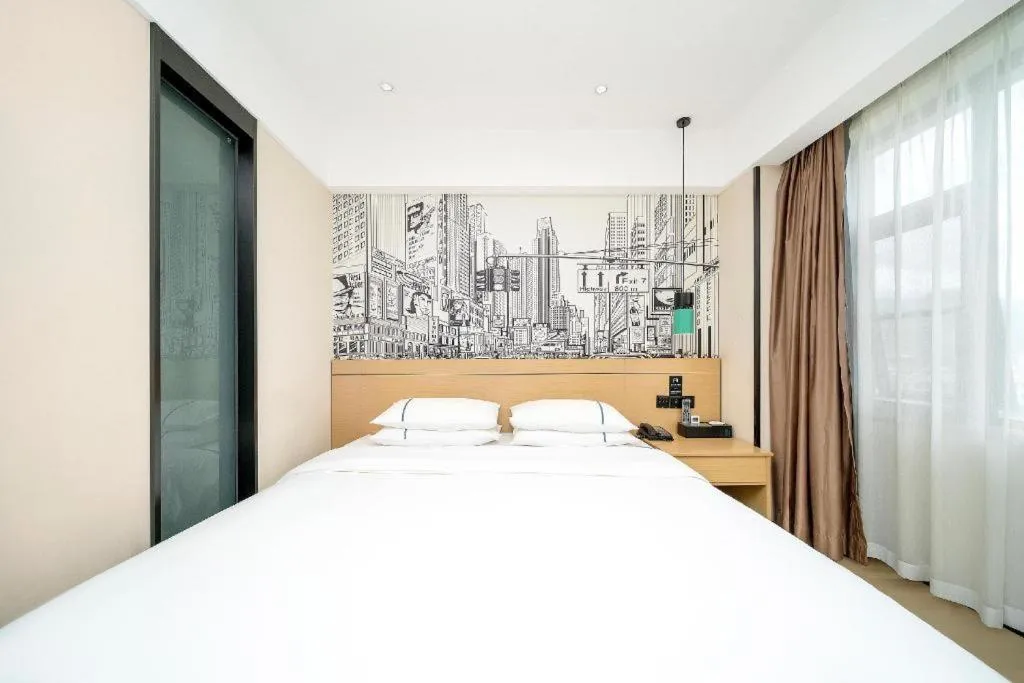 Bed in City Comfort Inn Dali High-speed Railway Station Erhai Park