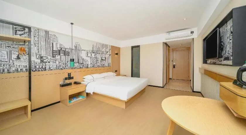 Bed in City Comfort Inn Dali High-speed Railway Station Erhai Park