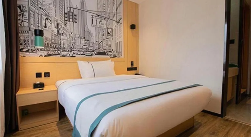 Bed in City Comfort Inn Dali High-speed Railway Station Erhai Park