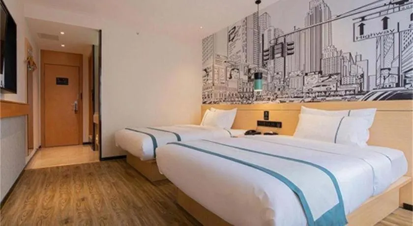 Bed in City Comfort Inn Dali High-speed Railway Station Erhai Park