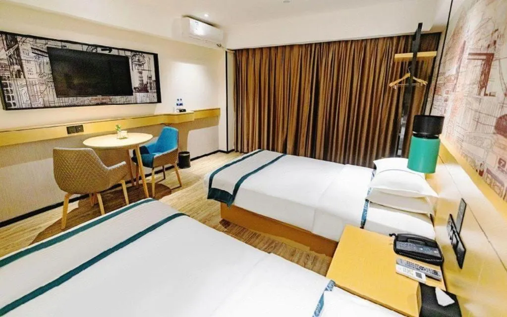 Bed in City Comfort Inn Dali High-speed Railway Station Erhai Park