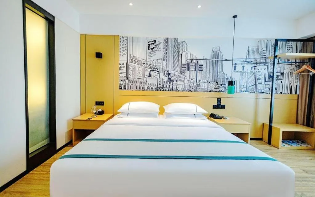 Bed in City Comfort Inn Dali High-speed Railway Station Erhai Park