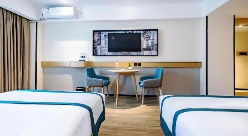 Bed in City Comfort Inn Dali High-speed Railway Station Erhai Park