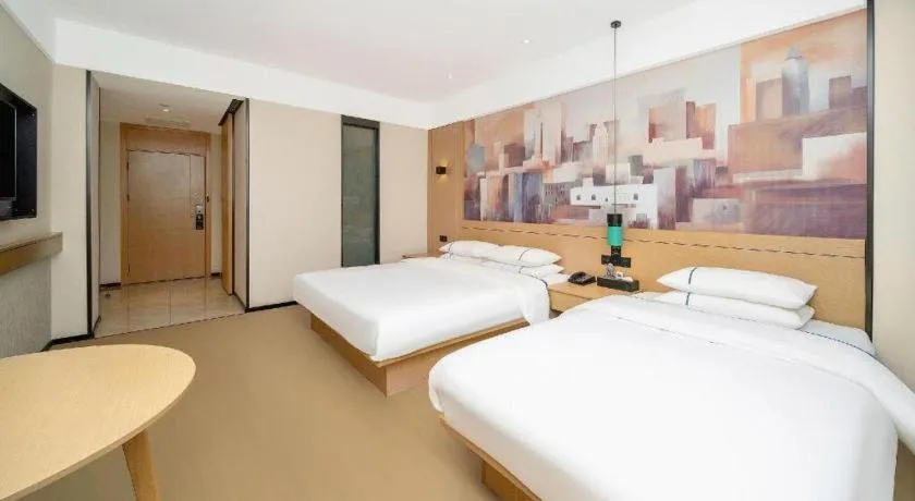 Bed in City Comfort Inn Dali High-speed Railway Station Erhai Park