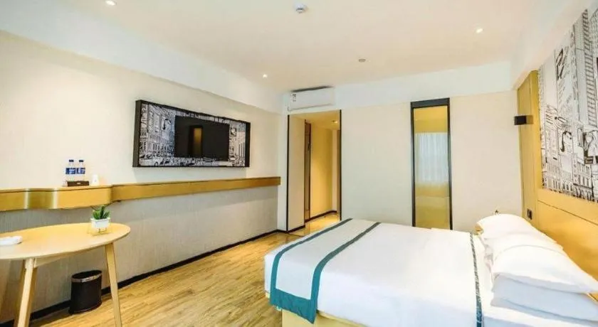 Bed in City Comfort Inn Dali High-speed Railway Station Erhai Park