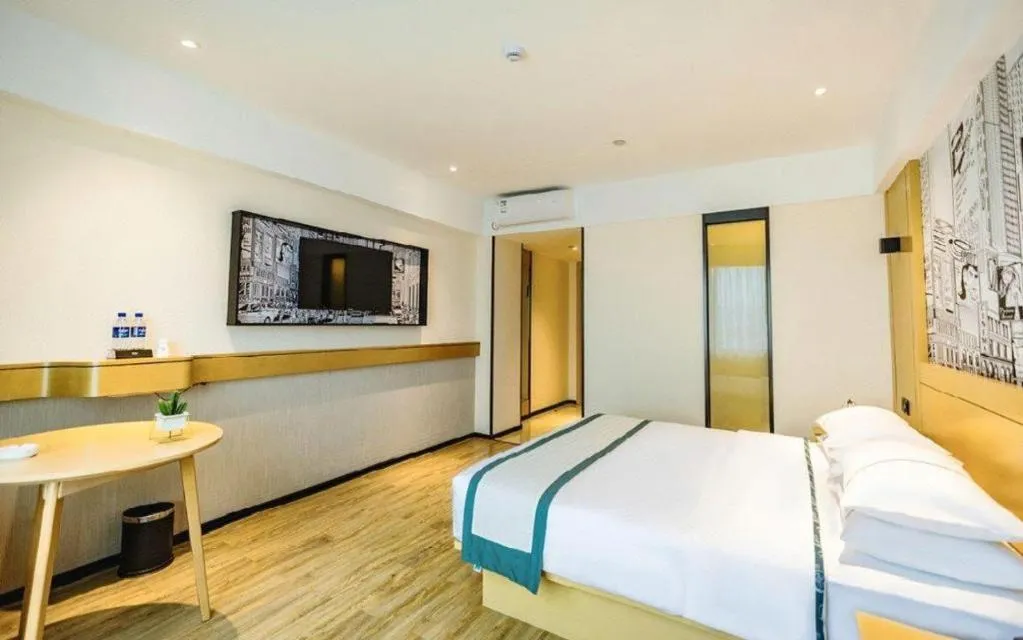 Bed in City Comfort Inn Dali High-speed Railway Station Erhai Park