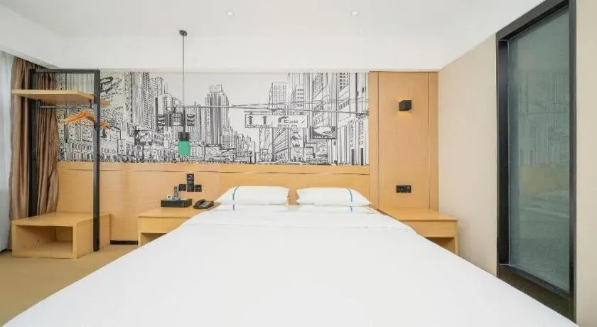 Bed in City Comfort Inn Dali High-speed Railway Station Erhai Park