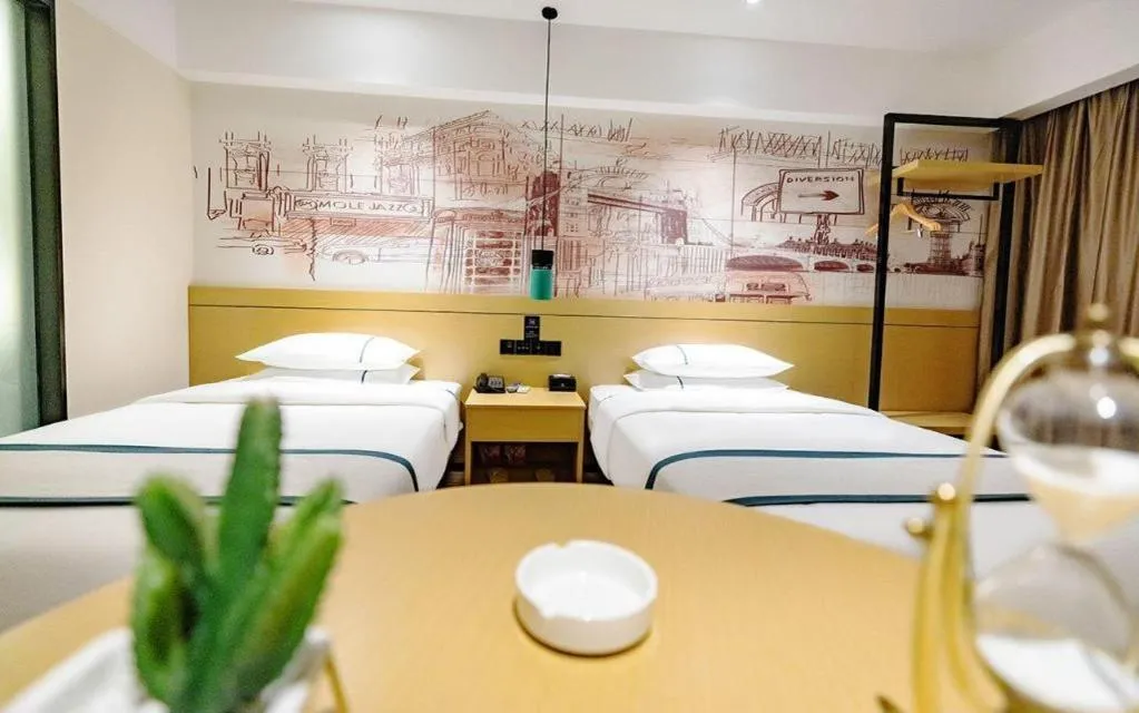 Bed in City Comfort Inn Dali High-speed Railway Station Erhai Park