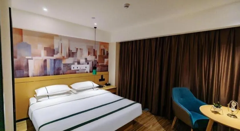 Bed in City Comfort Inn Dali High-speed Railway Station Erhai Park