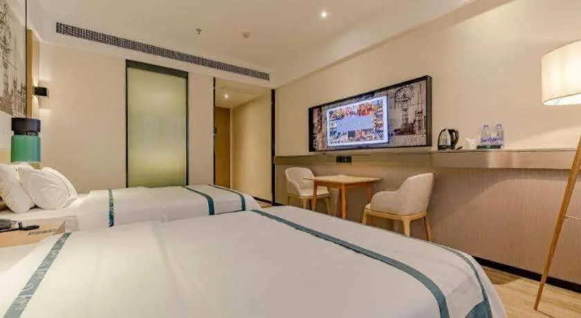 Bed in City Comfort Inn Chengdu Wenjiang Zhujiang Square Guanghua Park Metro Station