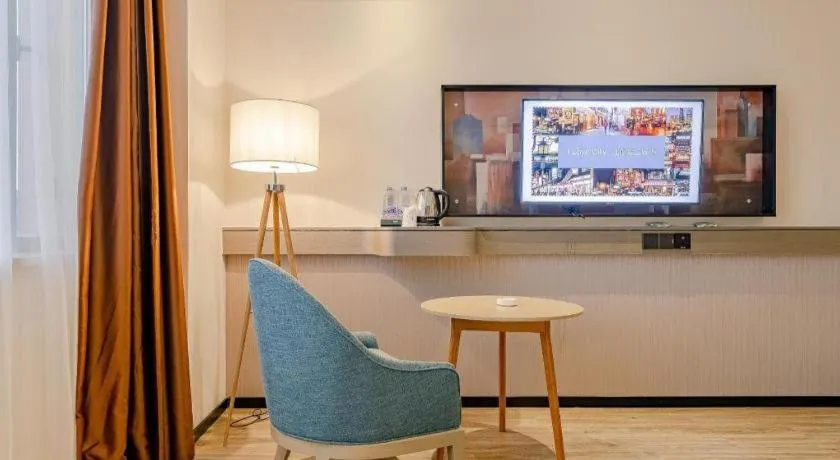 City Comfort Inn Chengdu Wenjiang Zhujiang Square Guanghua Park Metro Station