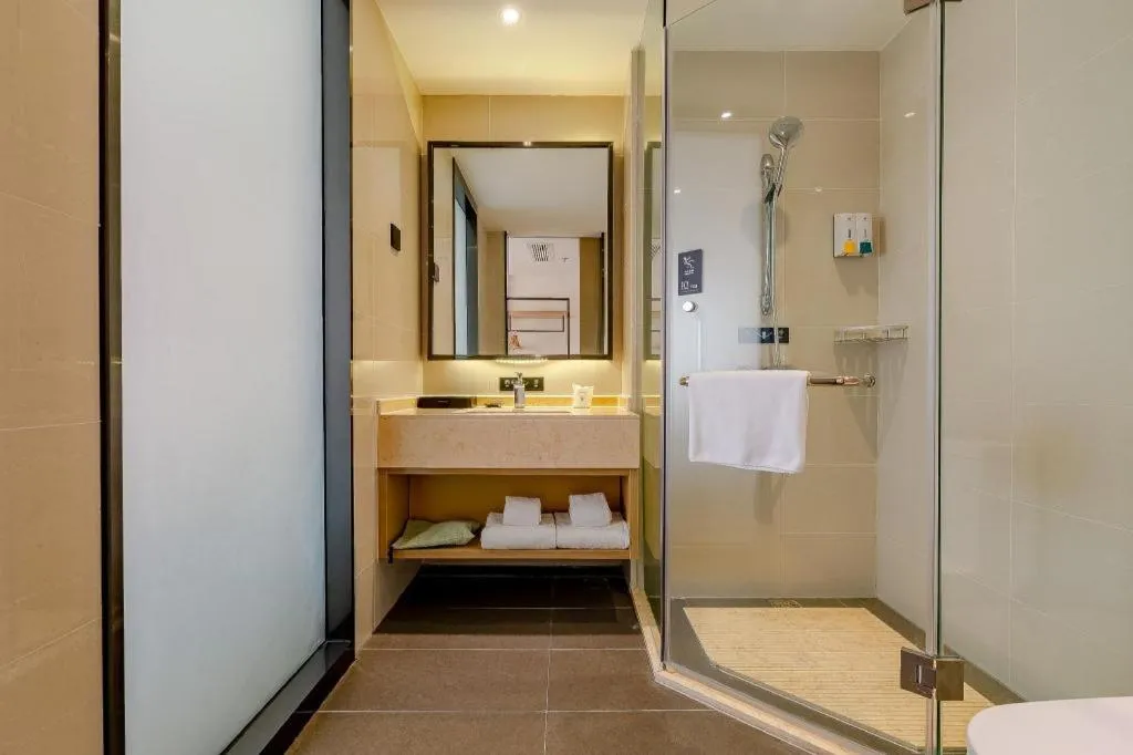 City Comfort Inn Chengdu Wenjiang Zhujiang Square Guanghua Park Metro Station