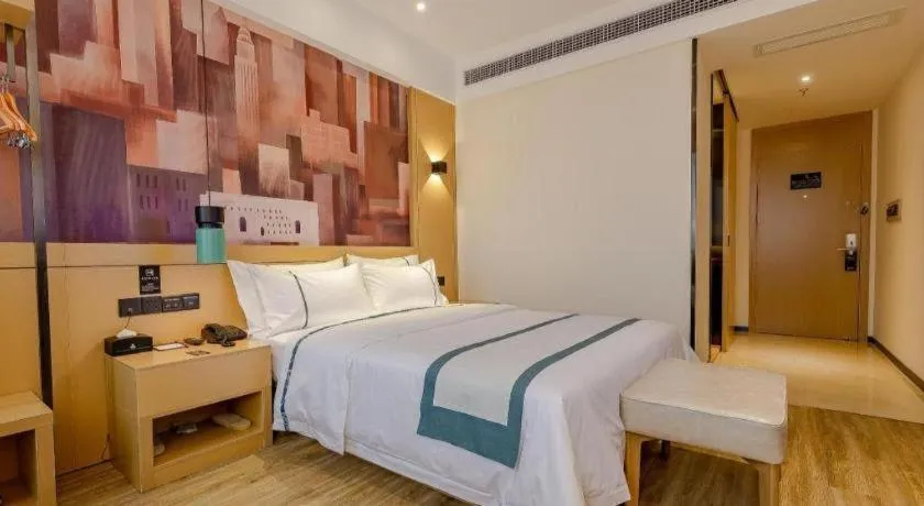 Bed in City Comfort Inn Chengdu Wenjiang Zhujiang Square Guanghua Park Metro Station