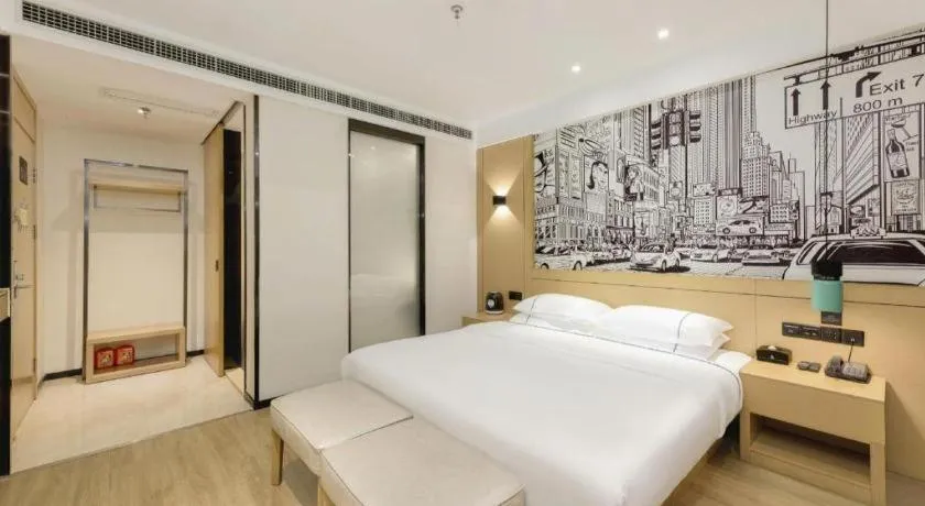 Bed in City Comfort Inn Chengdu Wenjiang Zhujiang Square Guanghua Park Metro Station