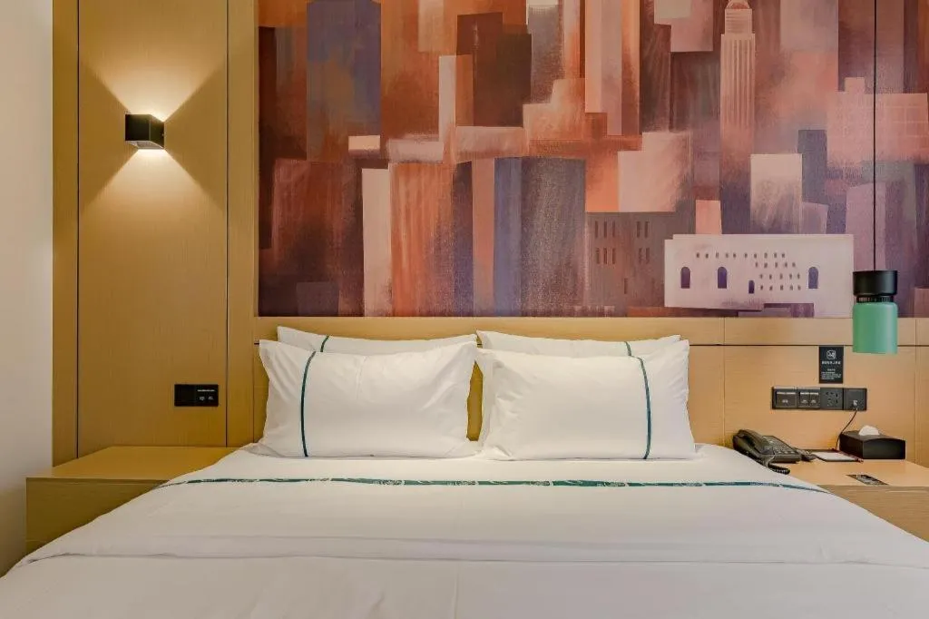 Bed in City Comfort Inn Chengdu Wenjiang Zhujiang Square Guanghua Park Metro Station