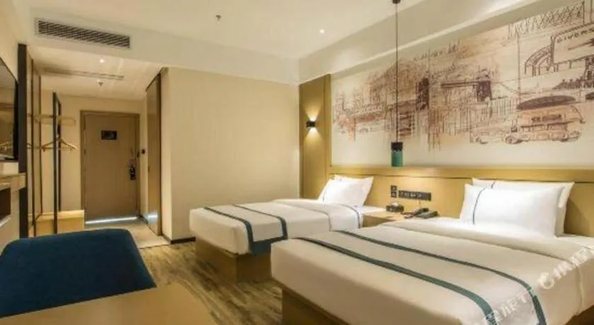 Bed in City Comfort Inn Liuzhou Liucheng