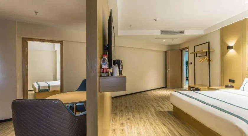 Bed in City Comfort Inn Liuzhou Liucheng