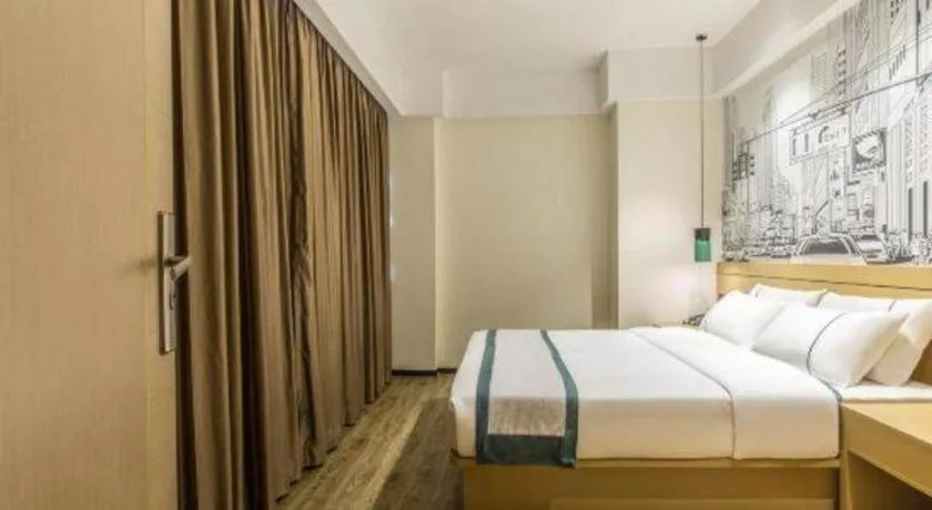 Bed in City Comfort Inn Liuzhou Liucheng