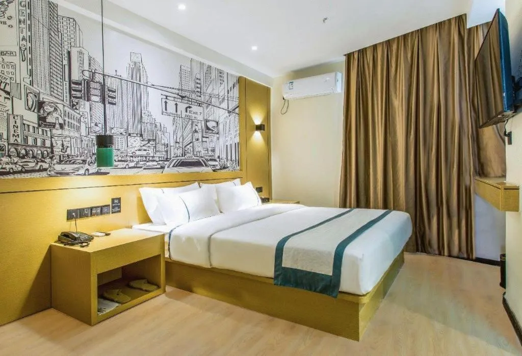 Bed in City Comfort Inn Liuzhou Liucheng
