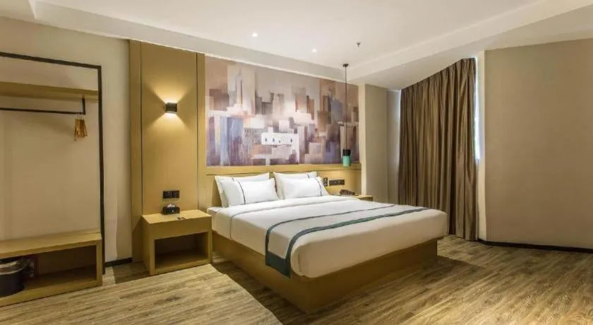 Bed in City Comfort Inn Liuzhou Liucheng