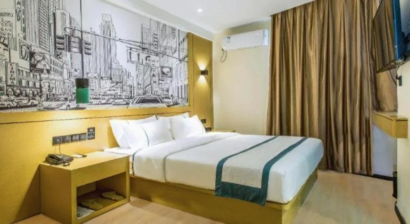 Bed in City Comfort Inn Liuzhou Liucheng