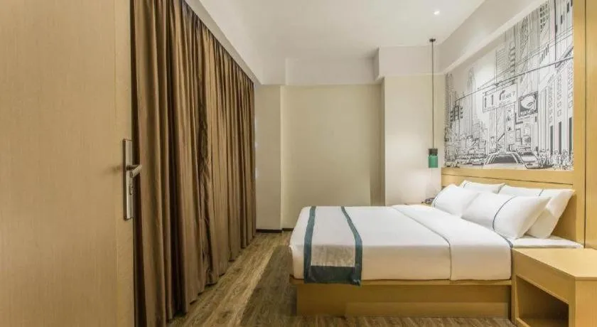 Bed in City Comfort Inn Liuzhou Liucheng