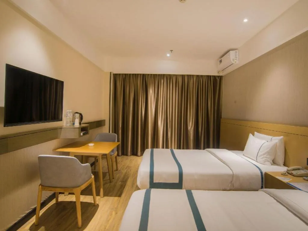 Bed in City Comfort Inn Liuzhou Longtan Park Ma'anshan Baiyun