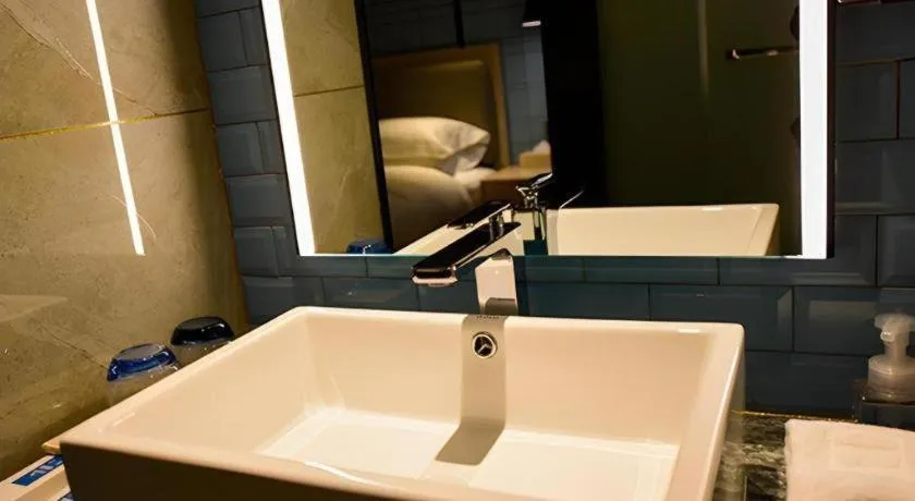 Echarm Hotel Kunming High-speed Railway South Station Chunrong Street Metro Station