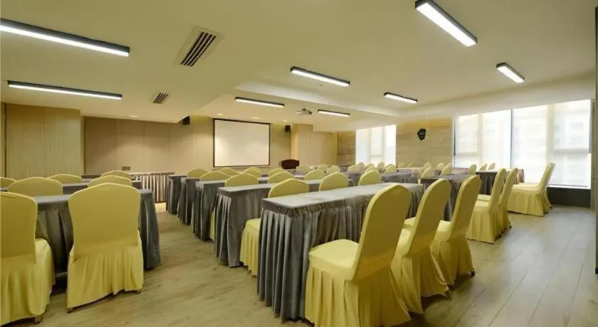 Echarm Hotel Guiyang Qianling Mountain