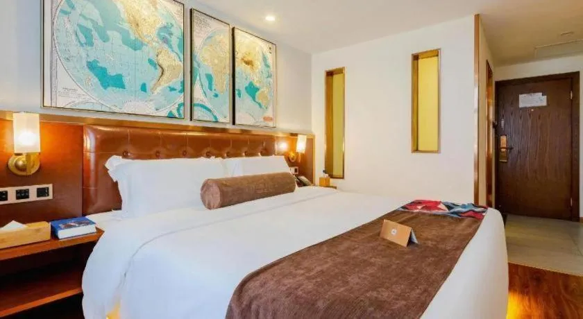 Bed in James Joyce Coffetel Guilin Railway Station Xiangbi Mountain Liangjiang Sihu Wharf