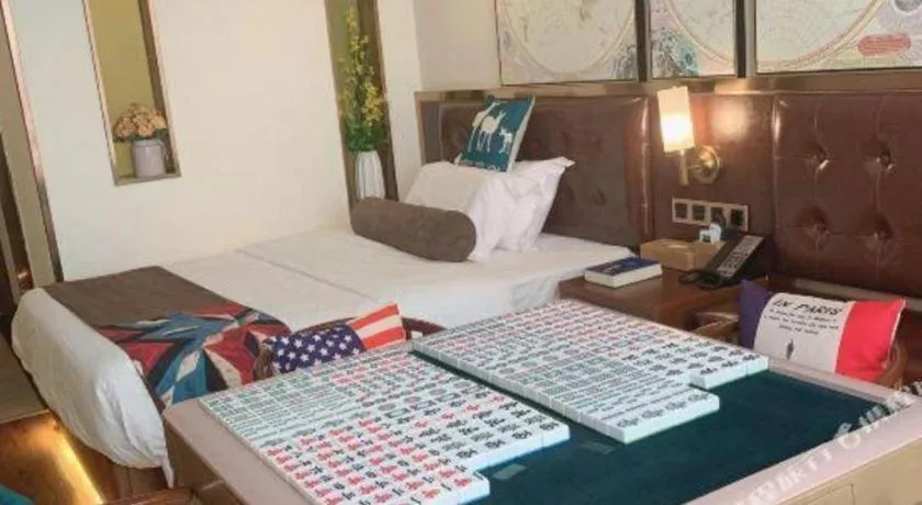 Bed in James Joyce Coffetel Guilin Railway Station Xiangbi Mountain Liangjiang Sihu Wharf