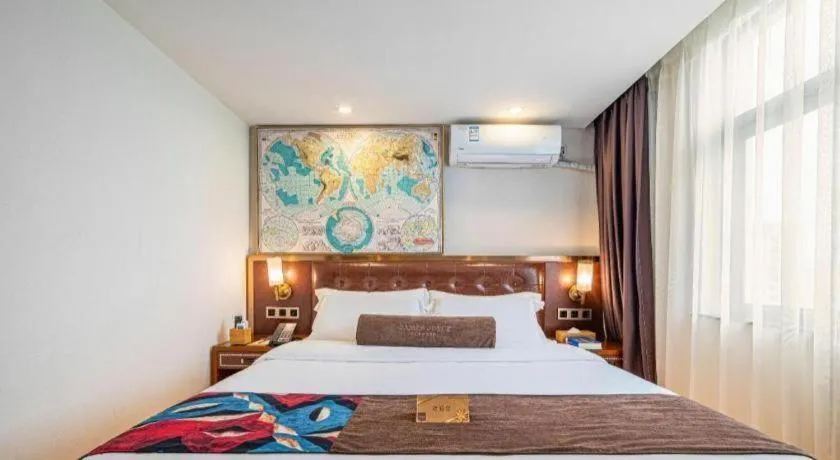 Bed in James Joyce Coffetel Guilin Railway Station Xiangbi Mountain Liangjiang Sihu Wharf