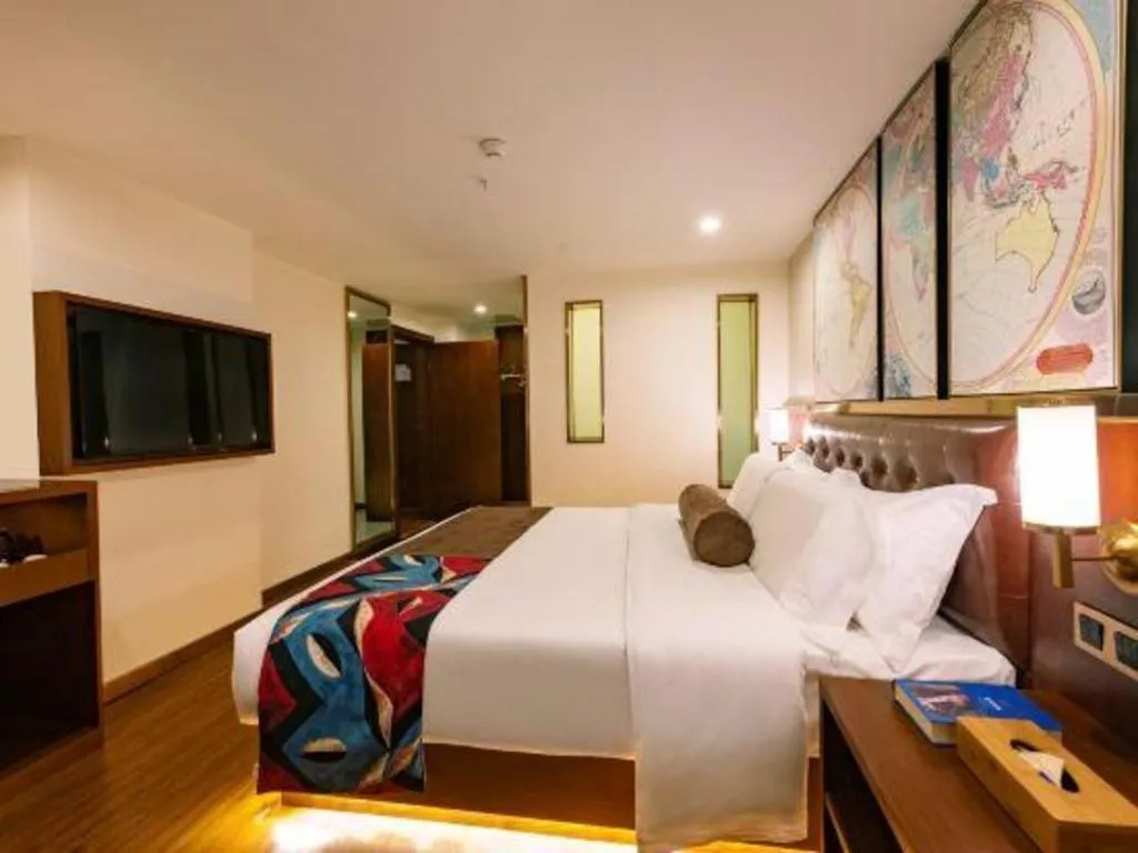 Bed in James Joyce Coffetel Guilin Railway Station Xiangbi Mountain Liangjiang Sihu Wharf