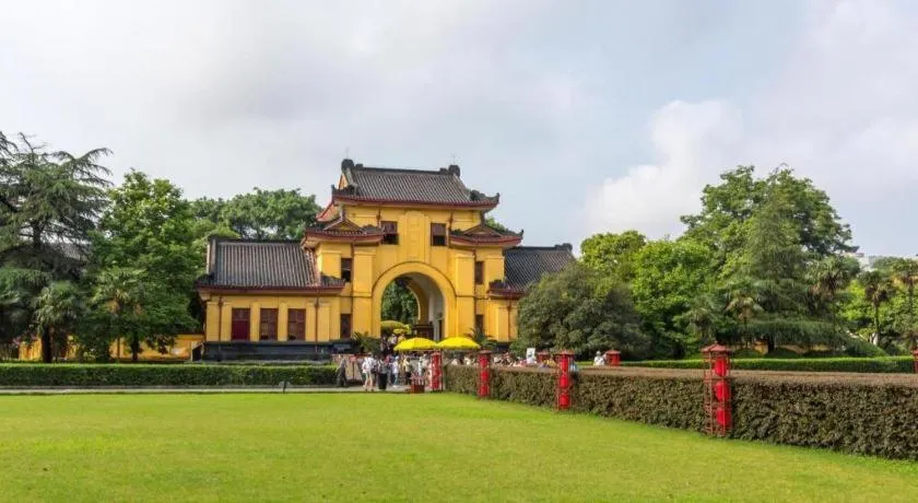 James Joyce Coffetel Guilin Railway Station Xiangbi Mountain Liangjiang Sihu Wharf