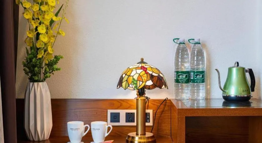 James Joyce Coffetel Guilin Railway Station Xiangbi Mountain Liangjiang Sihu Wharf