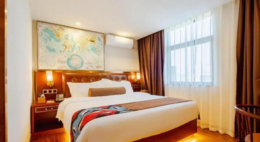 Bed in James Joyce Coffetel Guilin Railway Station Xiangbi Mountain Liangjiang Sihu Wharf