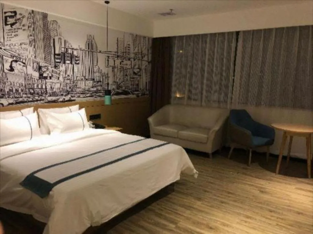 Bed in City Comfort Inn Foshan Sanshui Datang