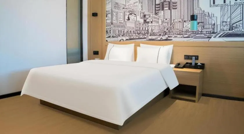 Bed in City Comfort Inn Foshan Sanshui Datang