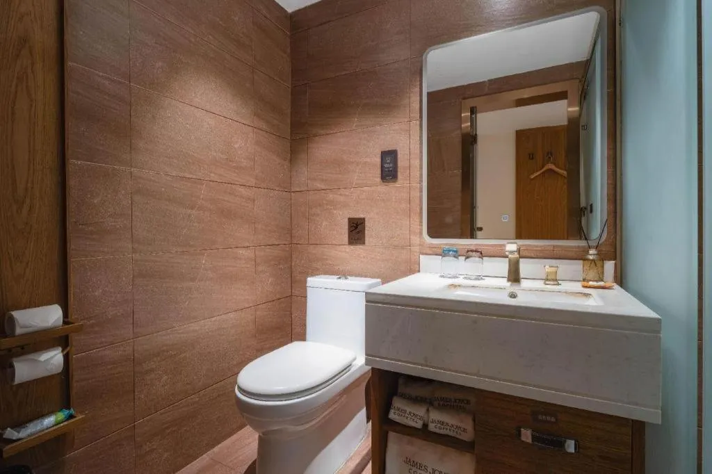 James Joyce Coffetel Kunming Railway Station Huancheng Nan Road Metro Station