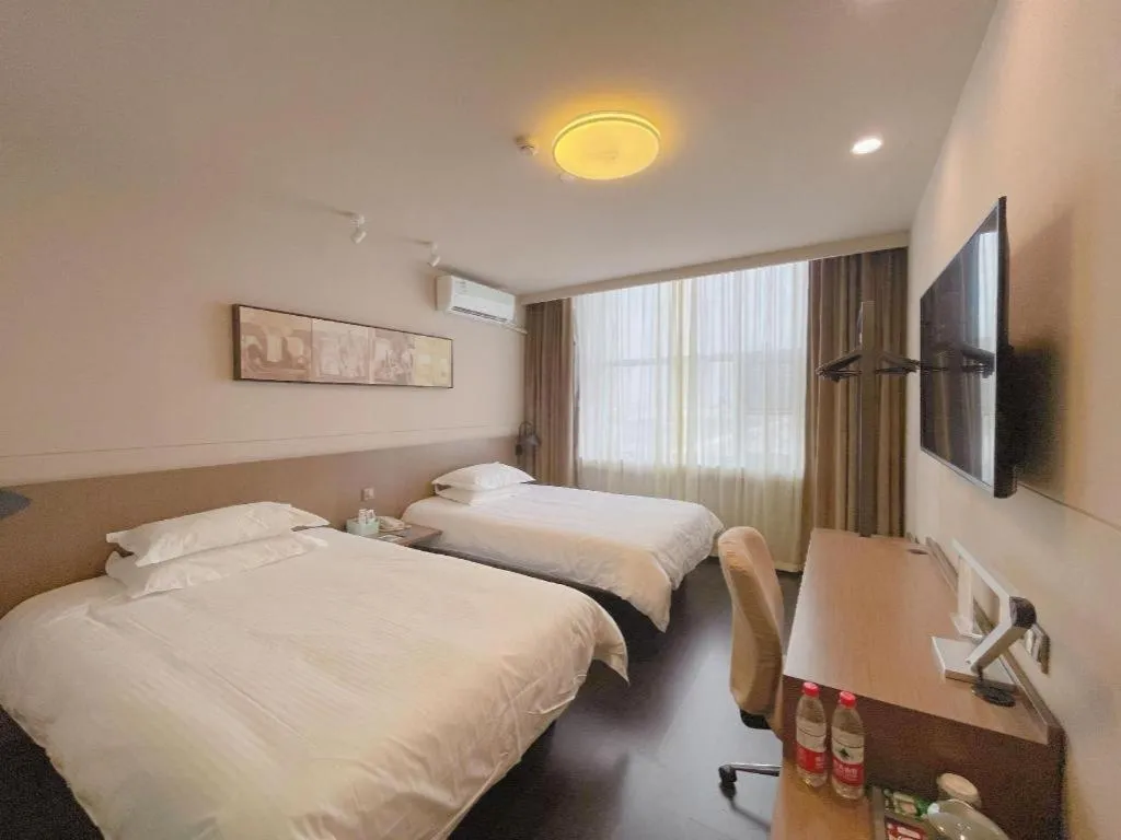Bed in Jinjiang Inn Select Shihezi East Ring Road